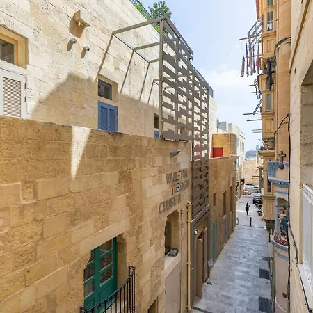 Appartement Two Bedroom Close To The Sea