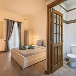 Two Bedroom Close To The Sea