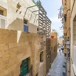 Two Bedroom Close To The Sea * Valletta