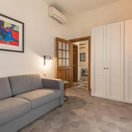 公寓 Two Bedroom Close To The Sea *