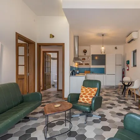 Apartment Two Bedroom Close To The Sea